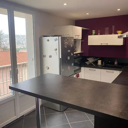 Bel Avec Vue Sur Les Monuments Ponot *